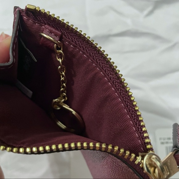 COACH ID SKINNY CASE WITH KEY RING - Picture 7 of 7